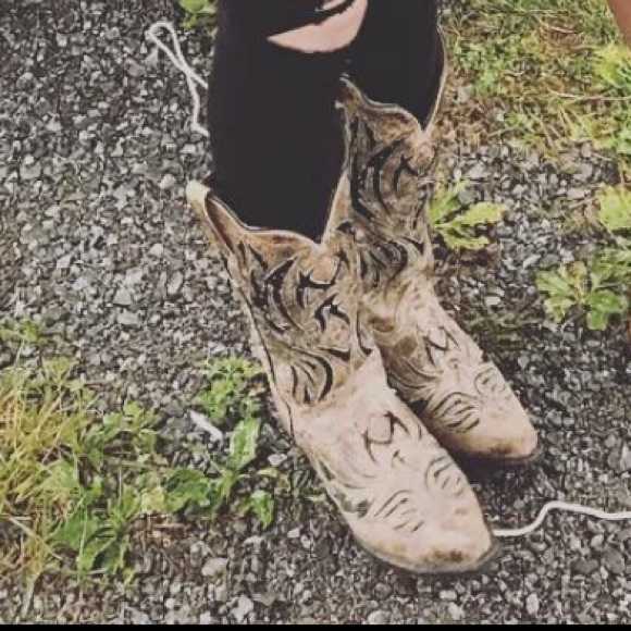 Corral Cowboy Boots - Picture 2 of 3